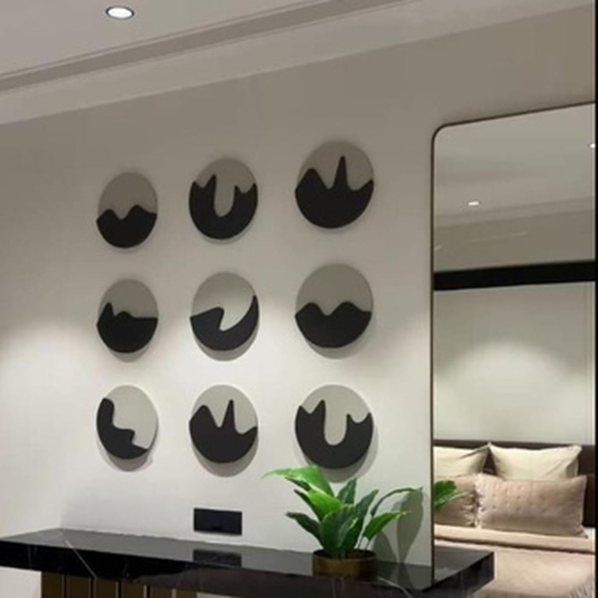 Ink Peaks in a room